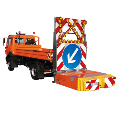 Na tovornjaku nameščen blažilnik trkov v kombinaciji z opozorilno tablo za zaprtje vozišča