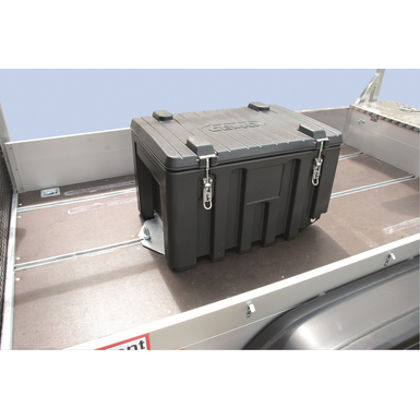 Orodna škatla za varen prevoz na pritrdilni letvi